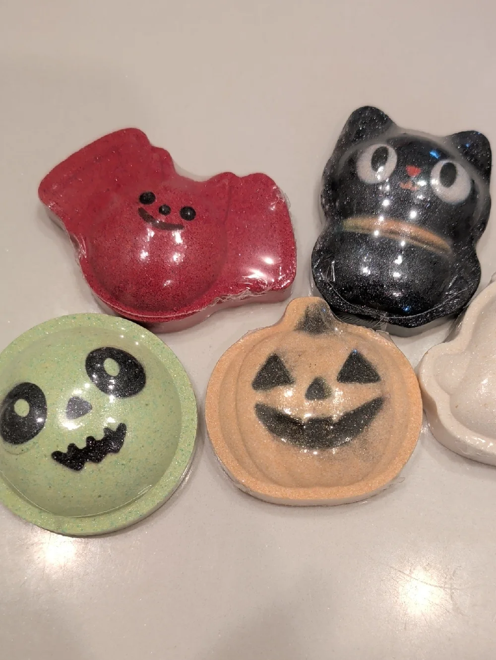 Halloween Cat, Ghost & Pumpkin Bath Bomb Set - Black, White, Orange